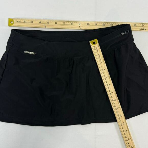 Zero Posur Black Mini Skirt Size Medium - Picture 3 of 4